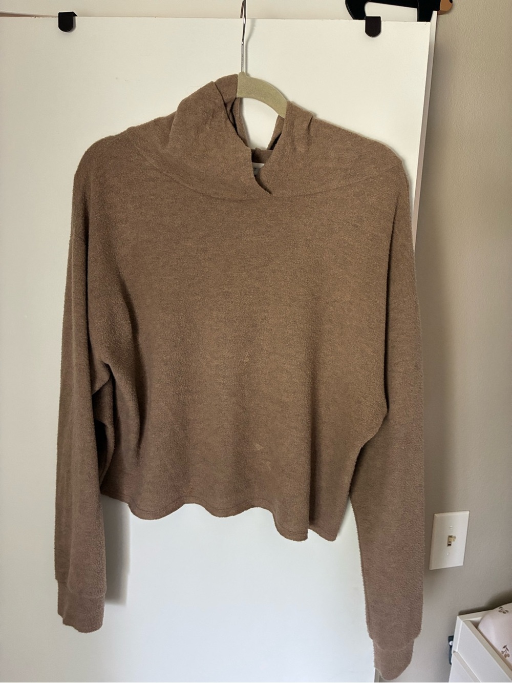 Cozy Super Soft Hooded Women's Crop in Brown